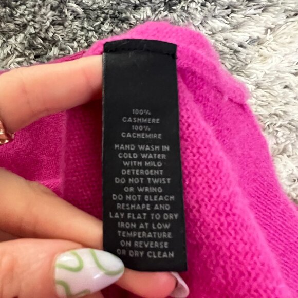Saks Fifth Ave 100% Cashmere Fuchsia Pink Pullover Sweater - Picture 7 of 9